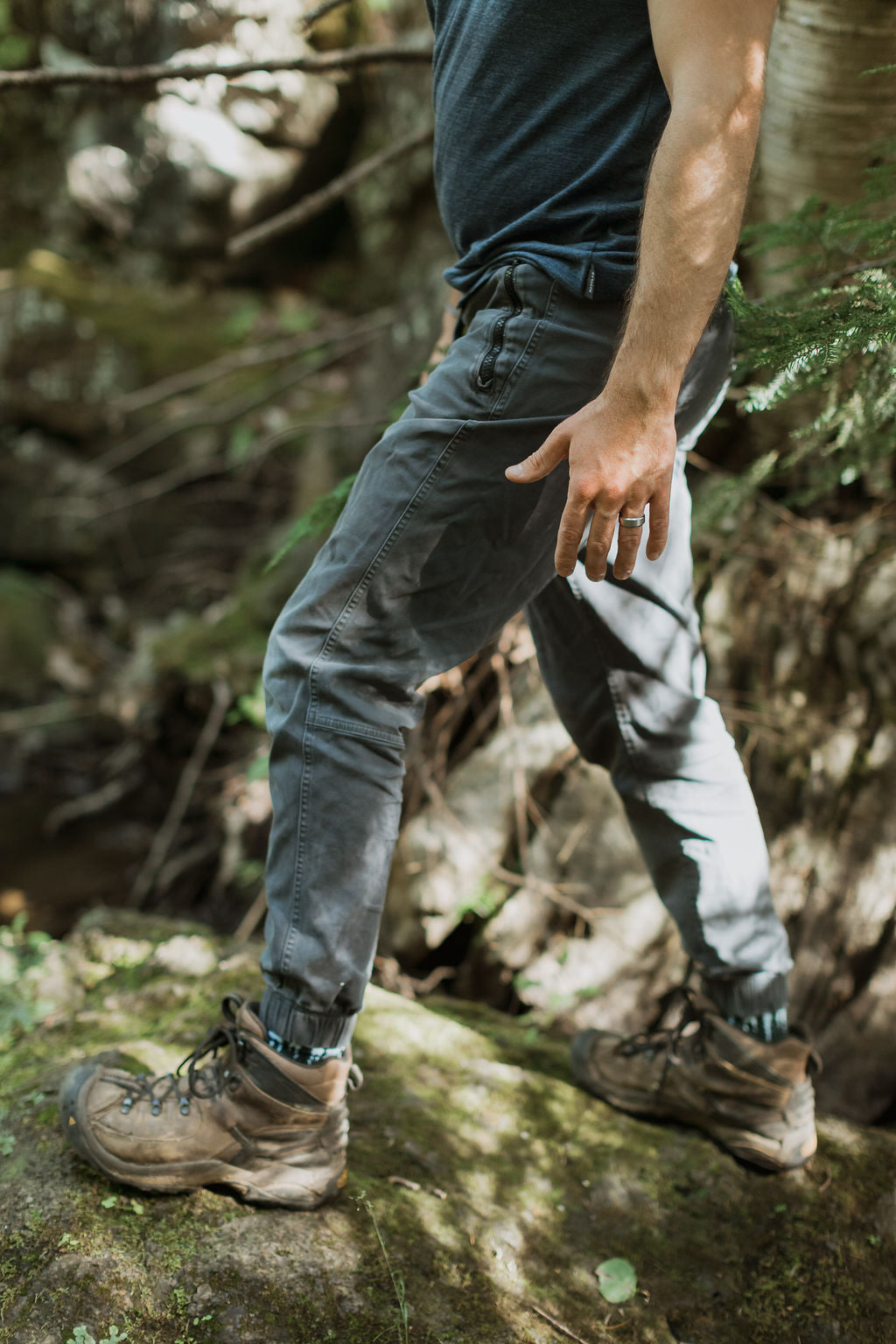 Hiking man with Versa ring